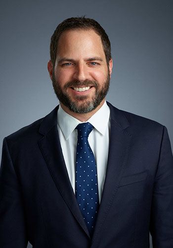 Aleks  Roessiger
