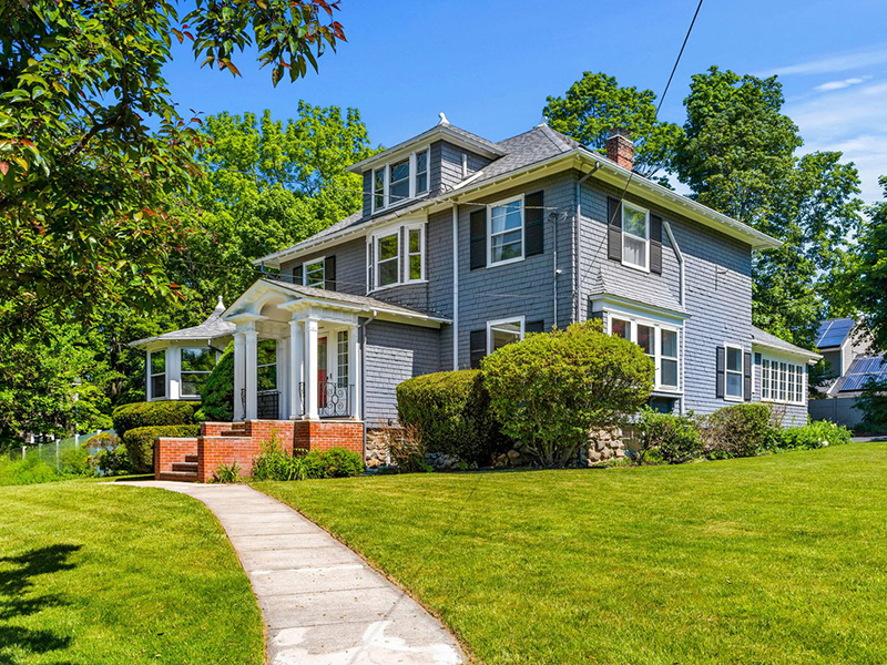 Choosing Between Boston and its Suburbs: A Homebuyer's Dilemma